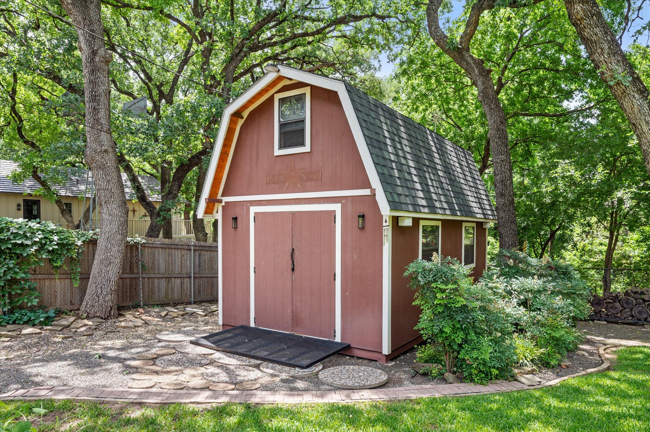 3504 Shorewood Court Arlington TX 76016