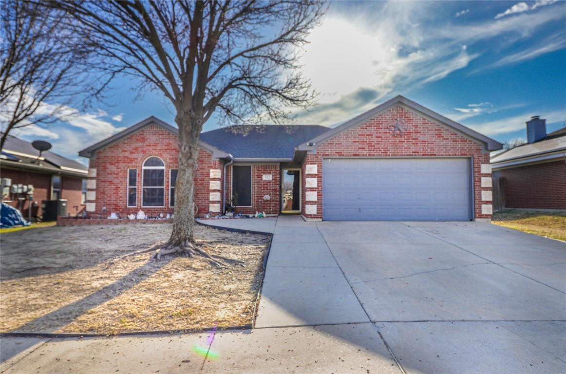 525 Asbury Drive Saginaw TX 76179