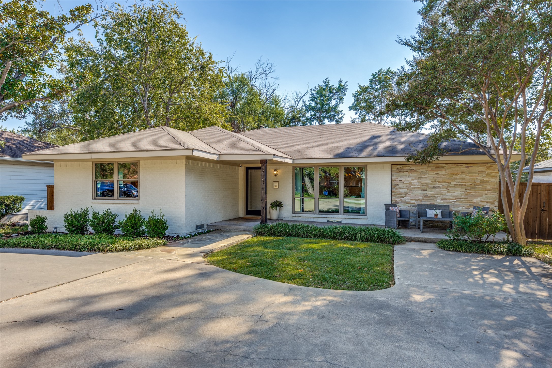 711 Dumont Drive Richardson TX 75080