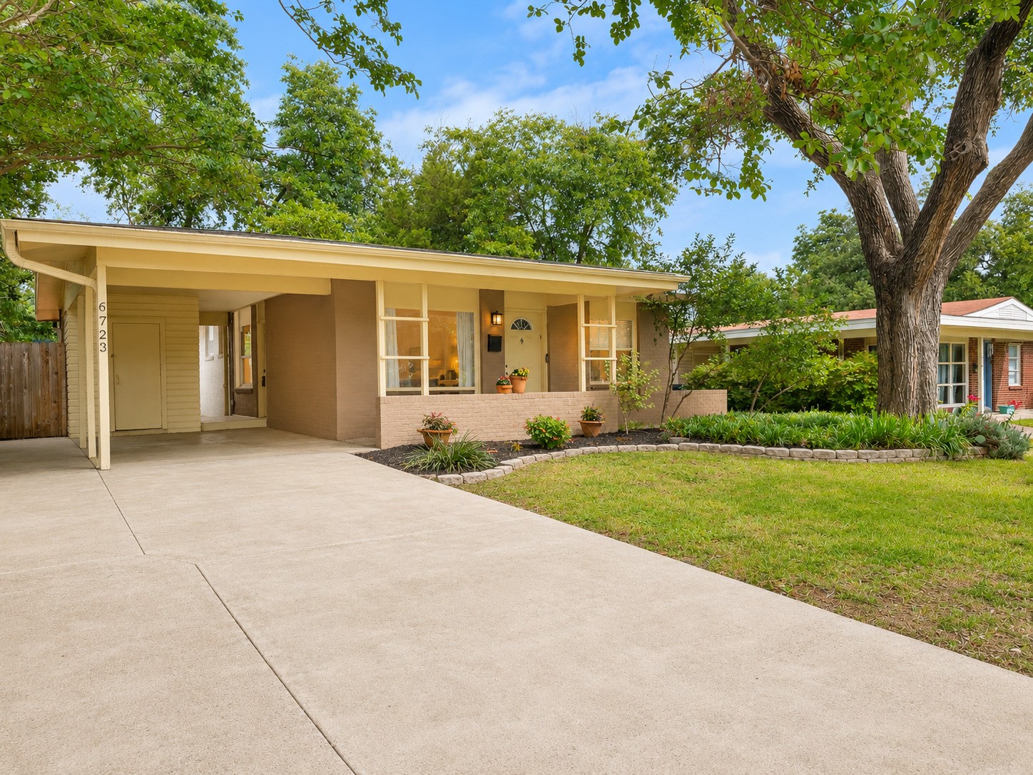 6723 Santa Anita Drive Dallas TX 75214