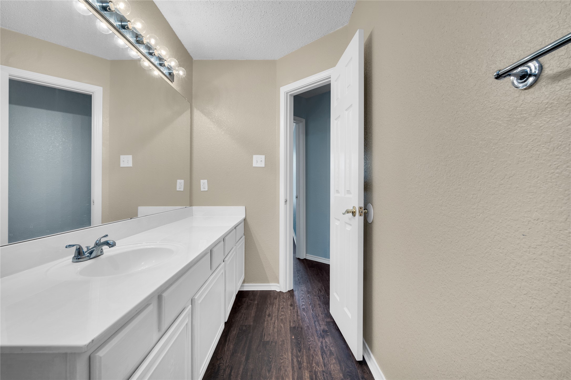 916 Joshua Drive Burleson TX 76028