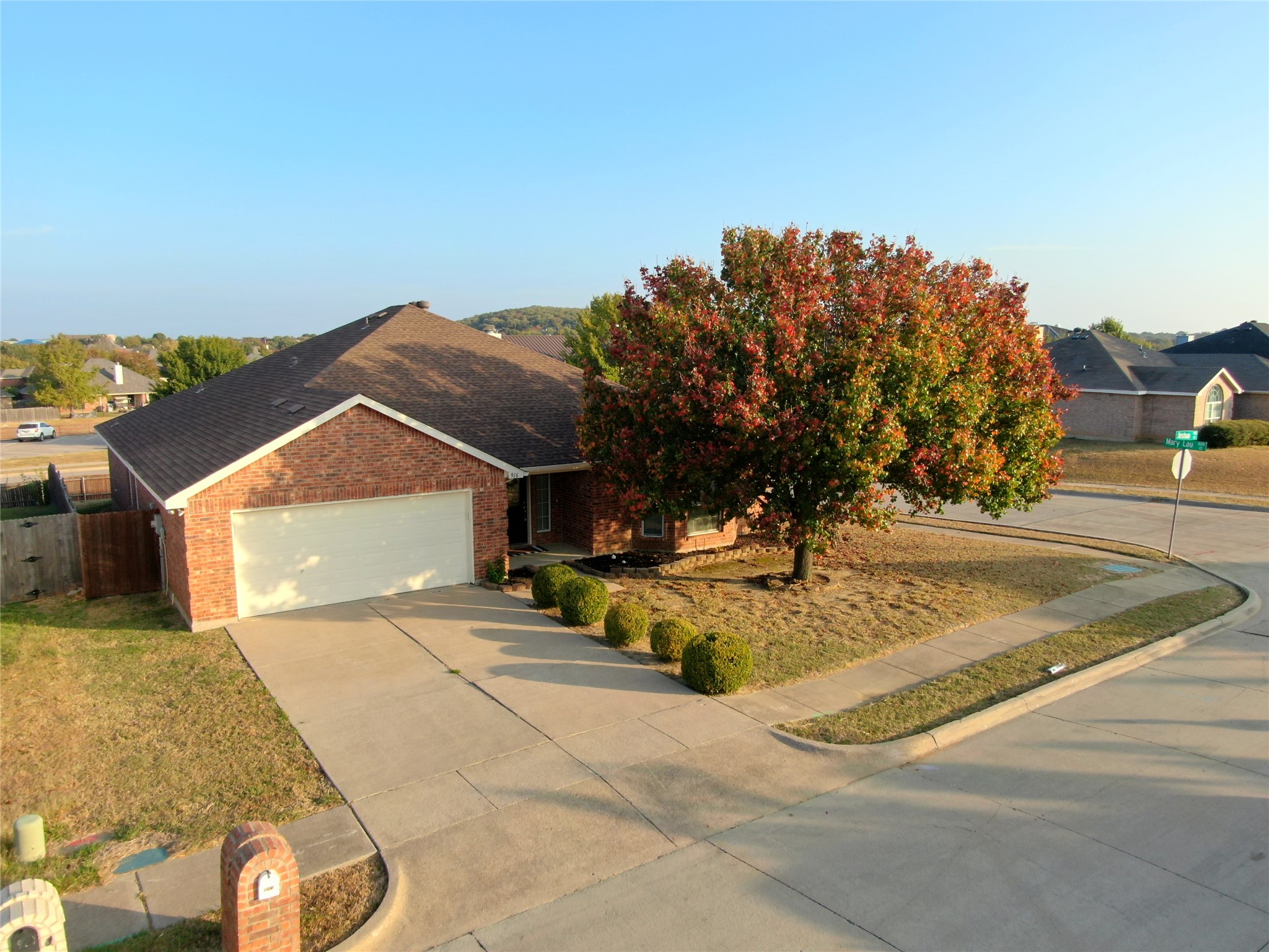 916 Joshua Drive Burleson TX 76028