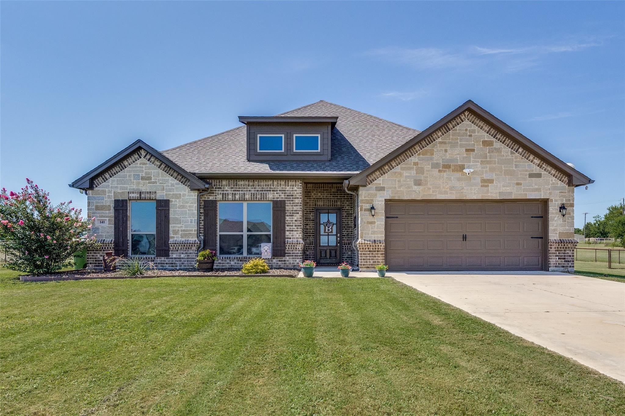 141 Valley Court Paradise TX 76073
