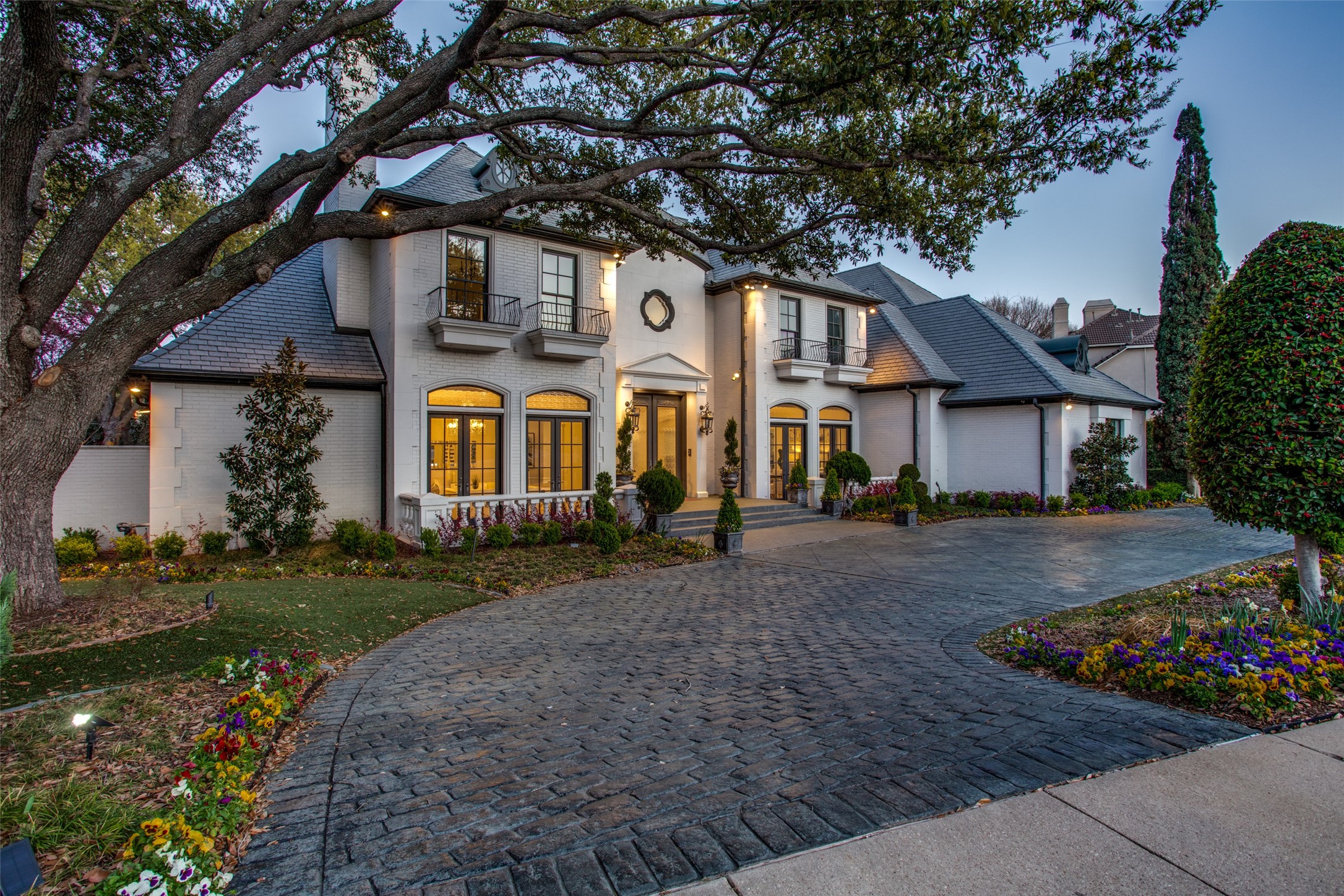 14816 Bellbrook Drive Addison TX 75254