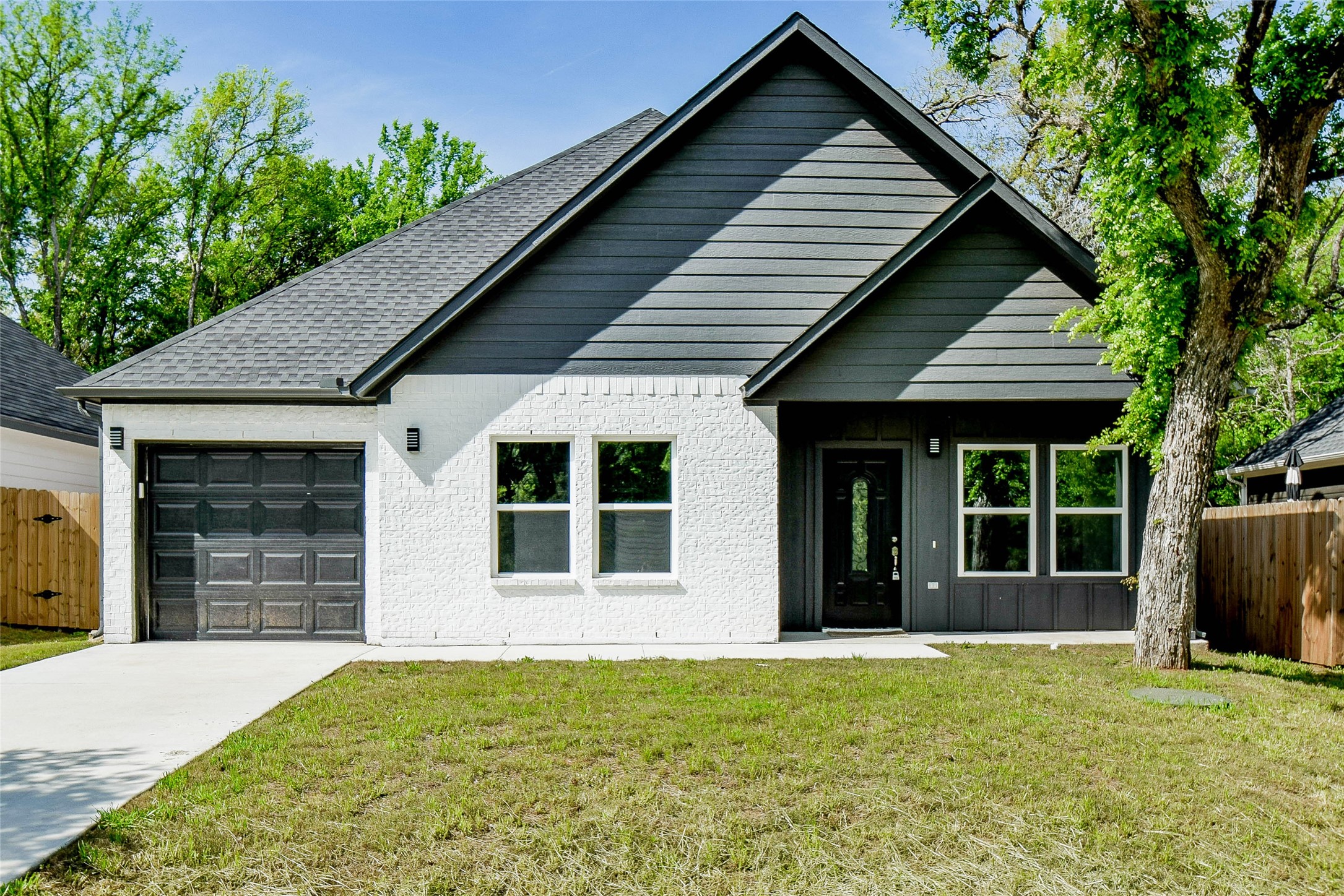 5510 Cold Water Trail Granbury TX 76048