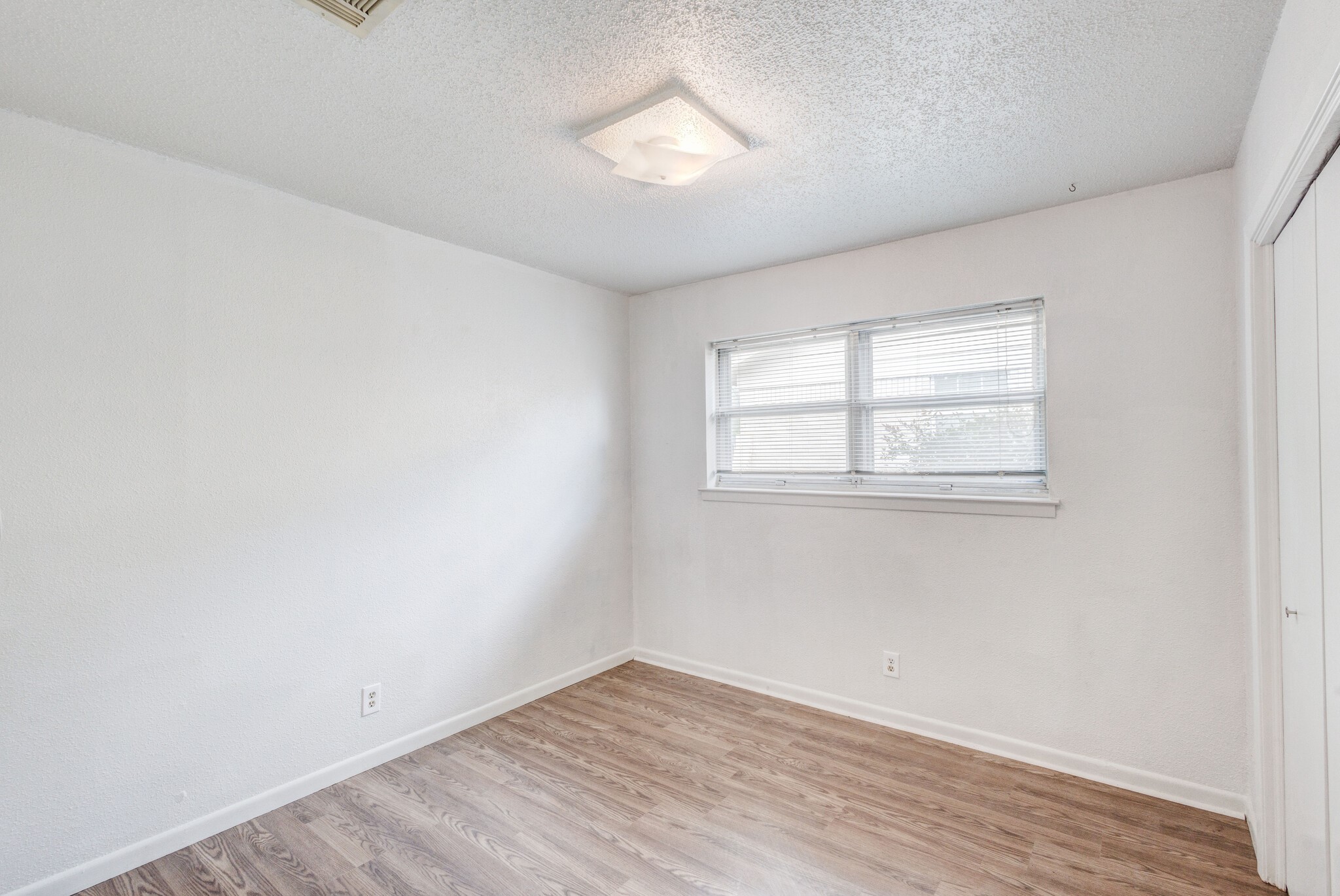 2304 Shady Brook Drive Bedford TX 76021