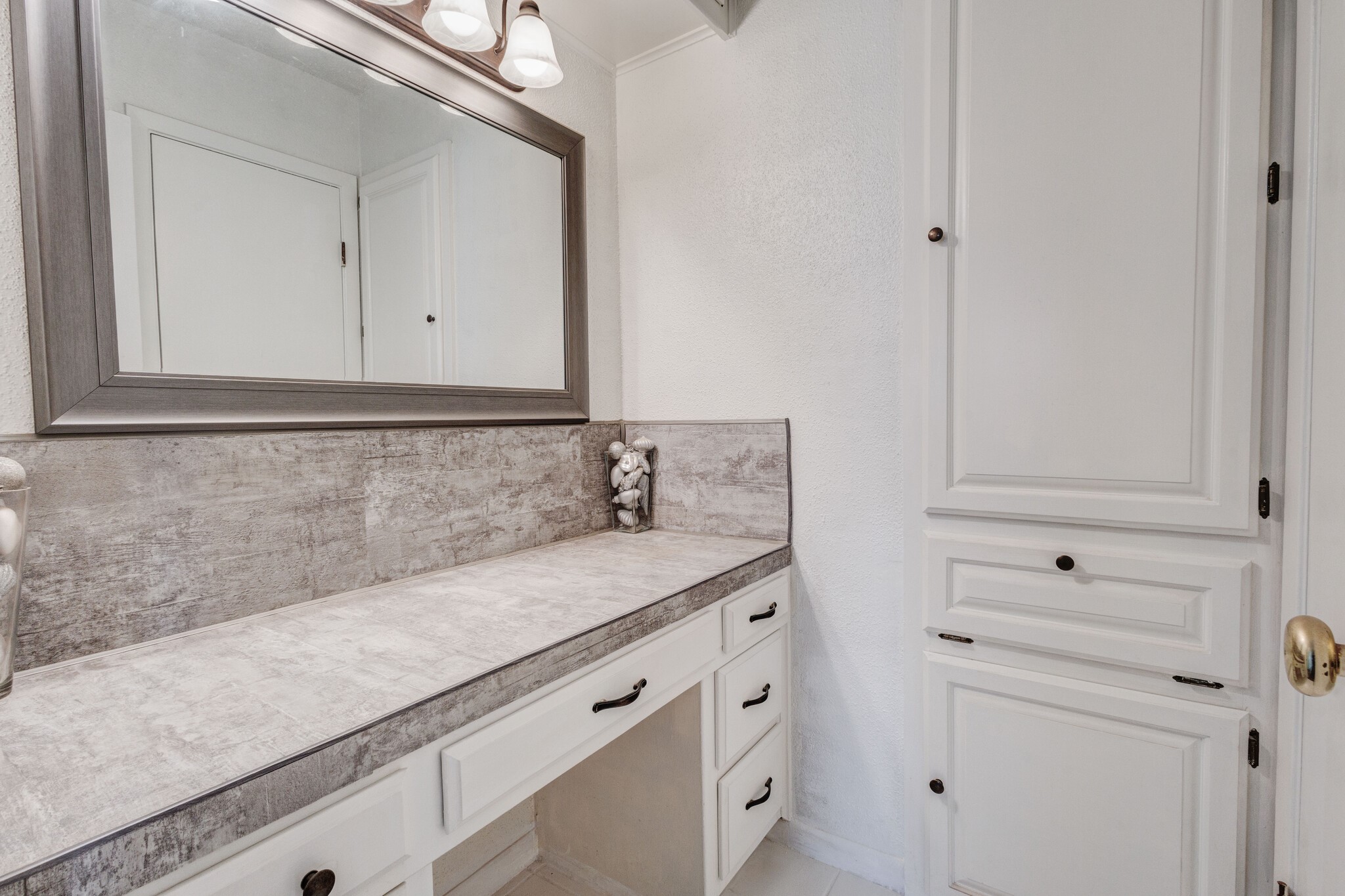 2304 Shady Brook Drive Bedford TX 76021