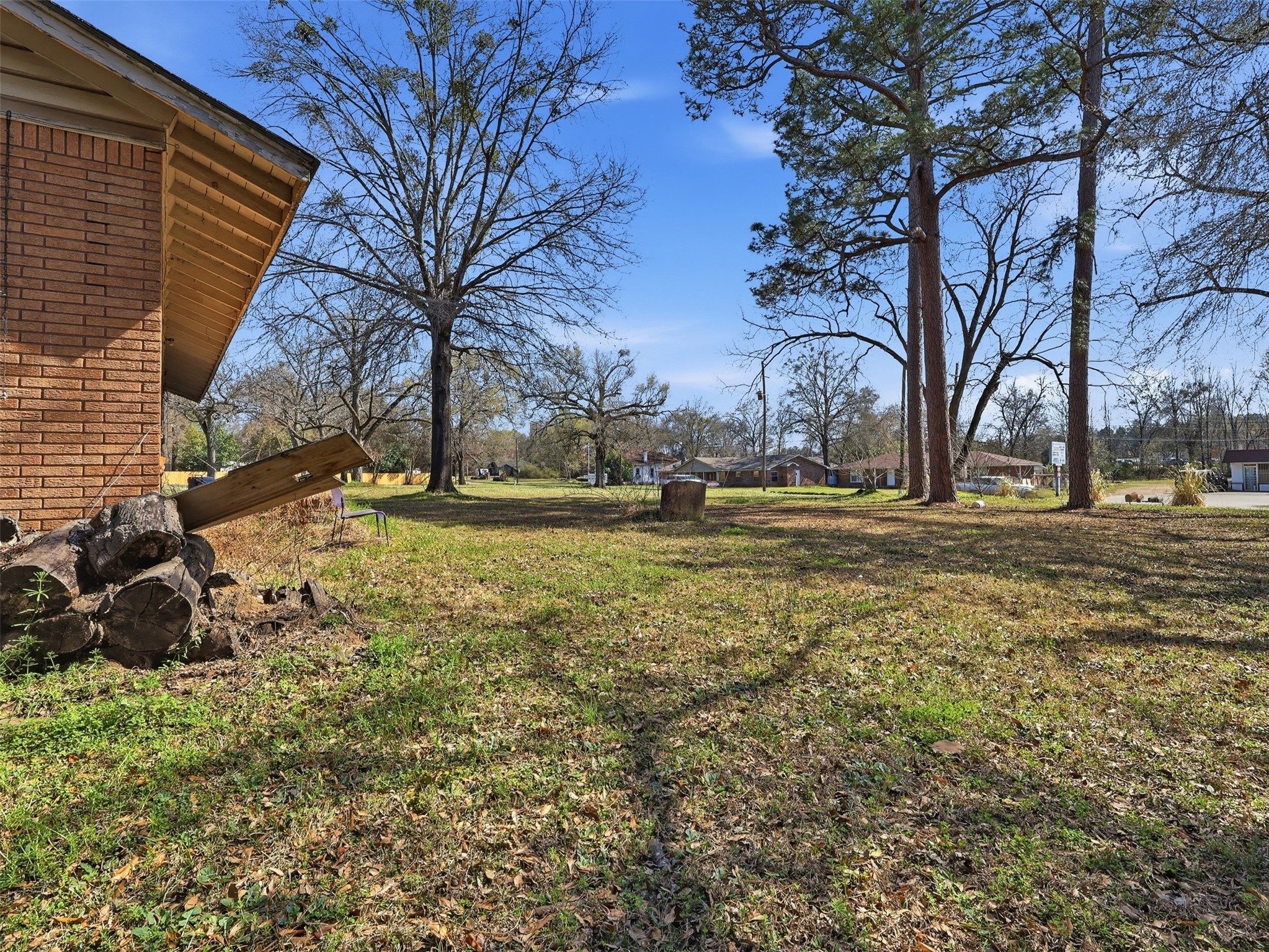 615 Quitman Street Pittsburg TX 75686