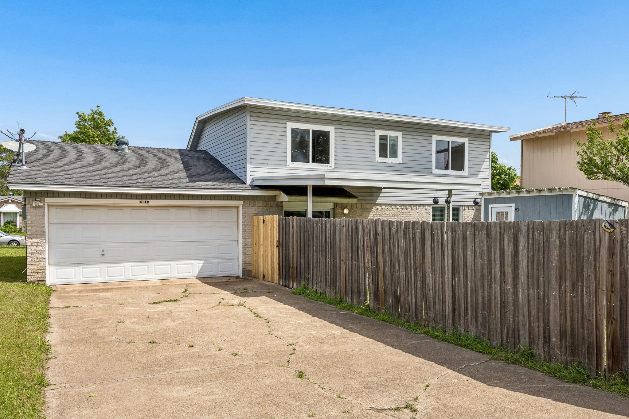 4118 Burning Tree Lane Garland TX 75042