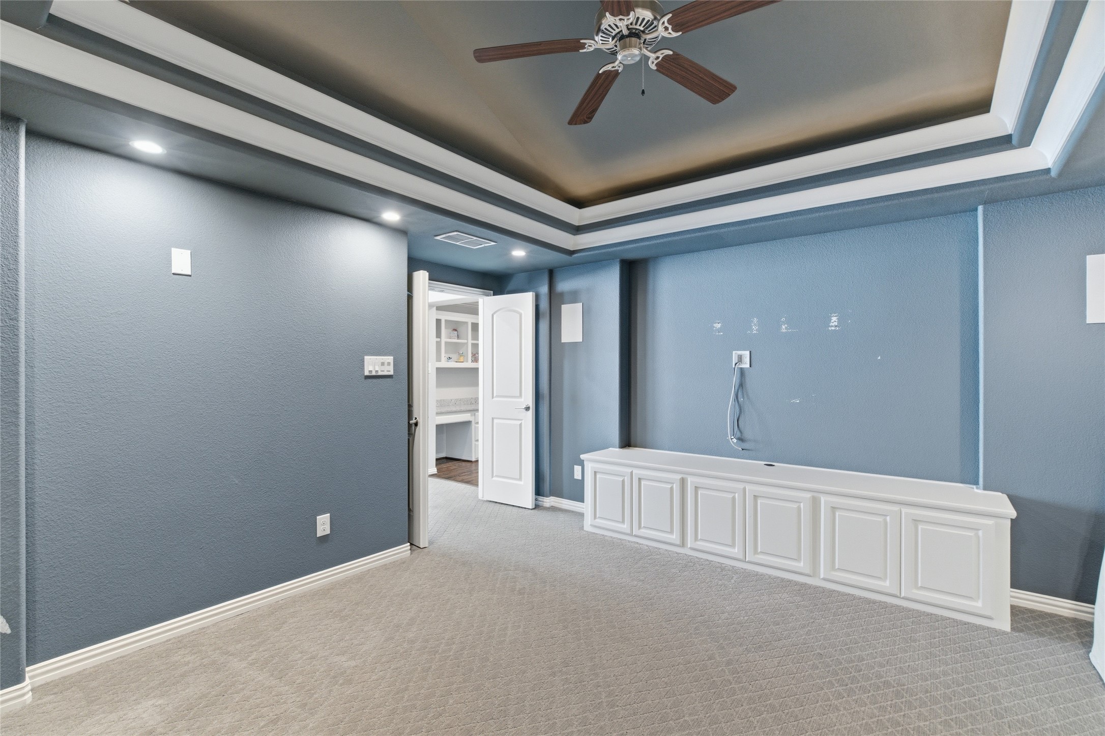 645 Clearwater Drive Irving TX 75039