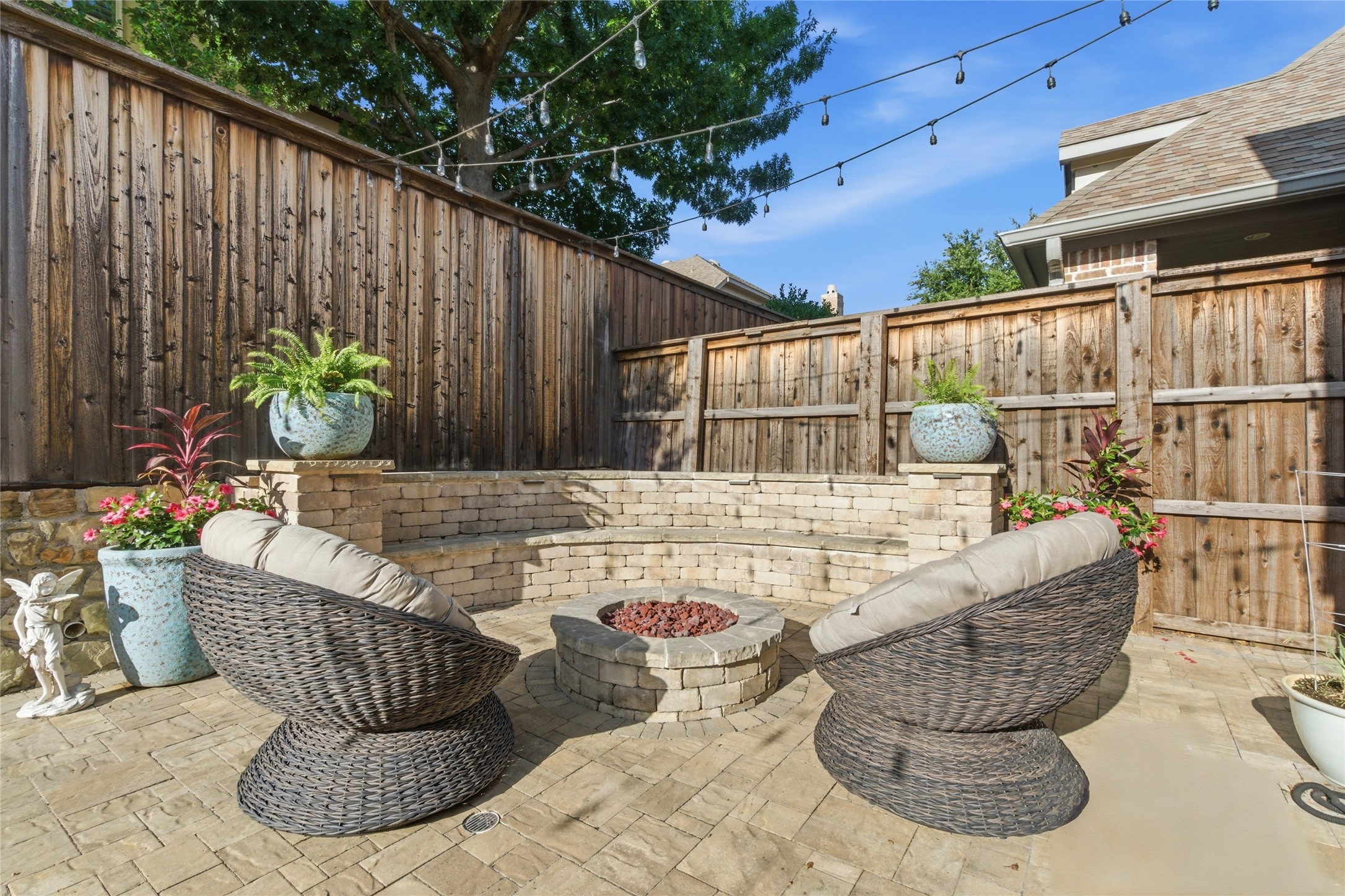 645 Clearwater Drive Irving TX 75039
