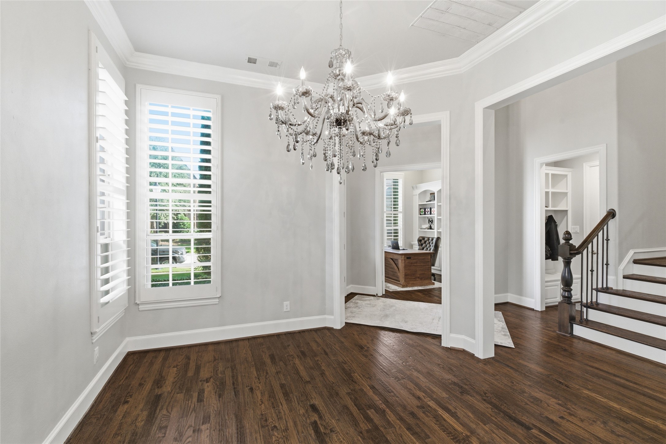 645 Clearwater Drive Irving TX 75039