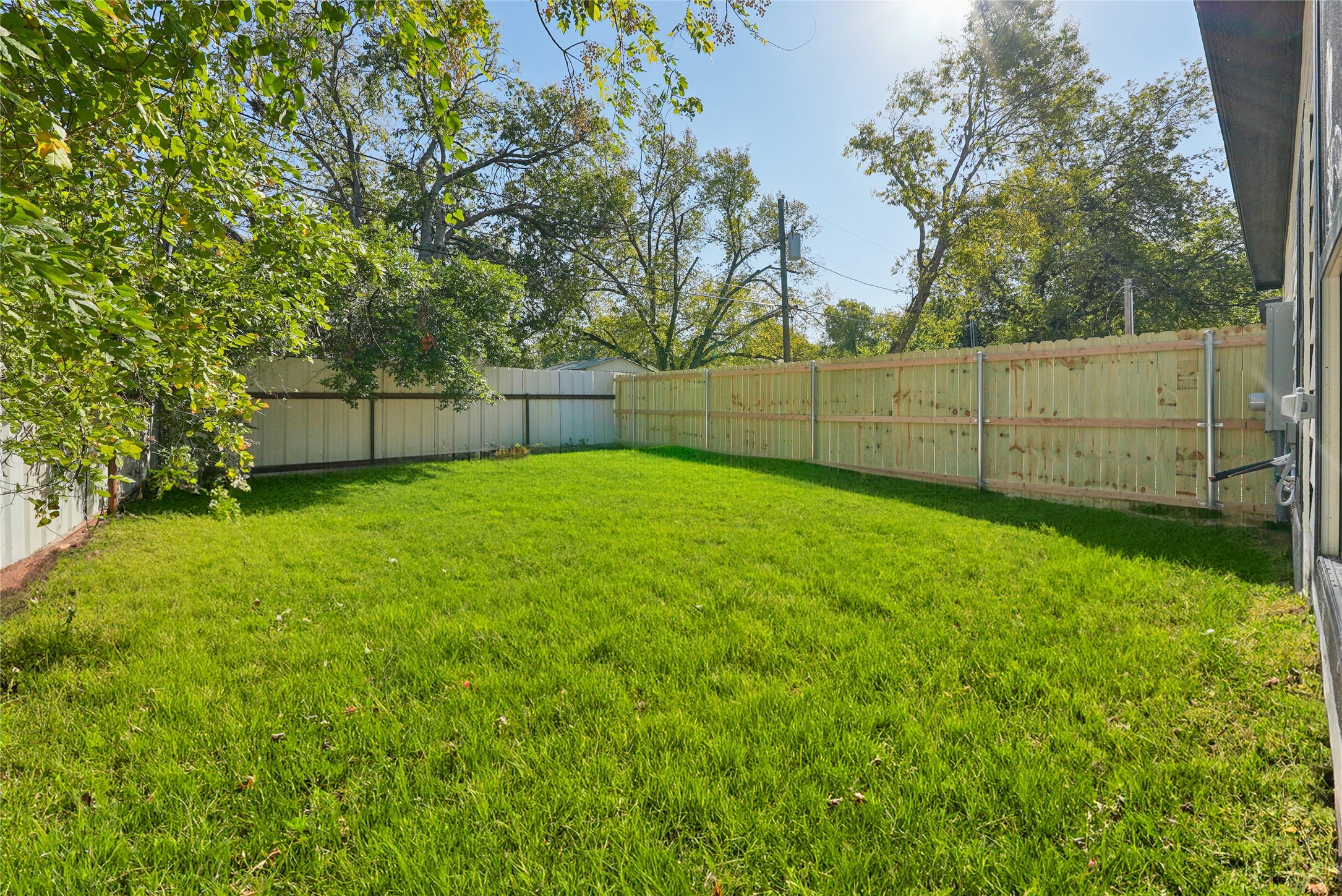 830 Stamps Avenue Fort Worth TX 76114