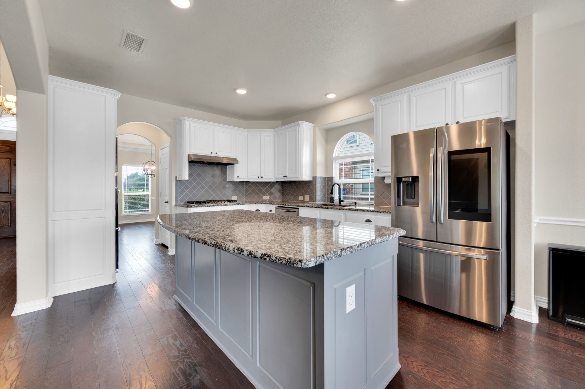 1611 Montelena Avenue Kennedale TX 76060