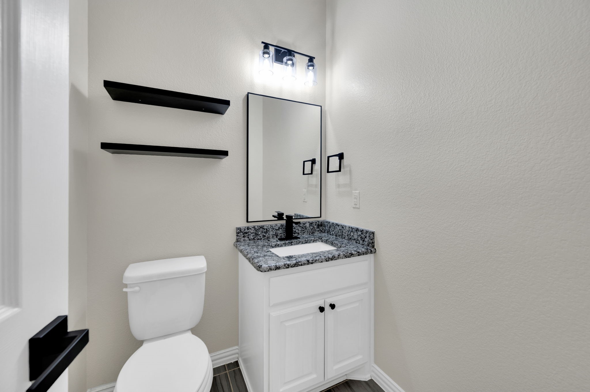 1611 Montelena Avenue Kennedale TX 76060
