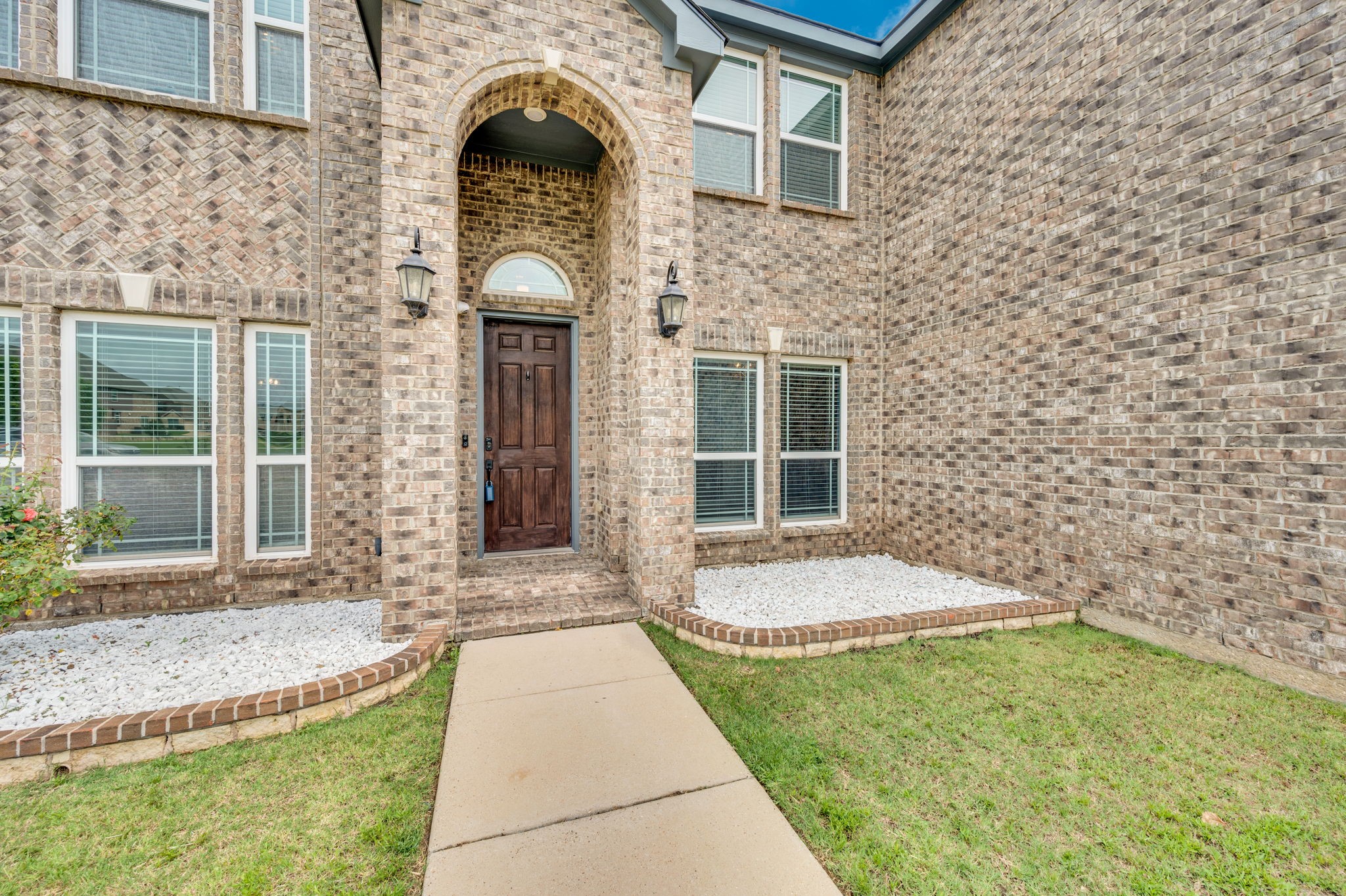 1611 Montelena Avenue Kennedale TX 76060