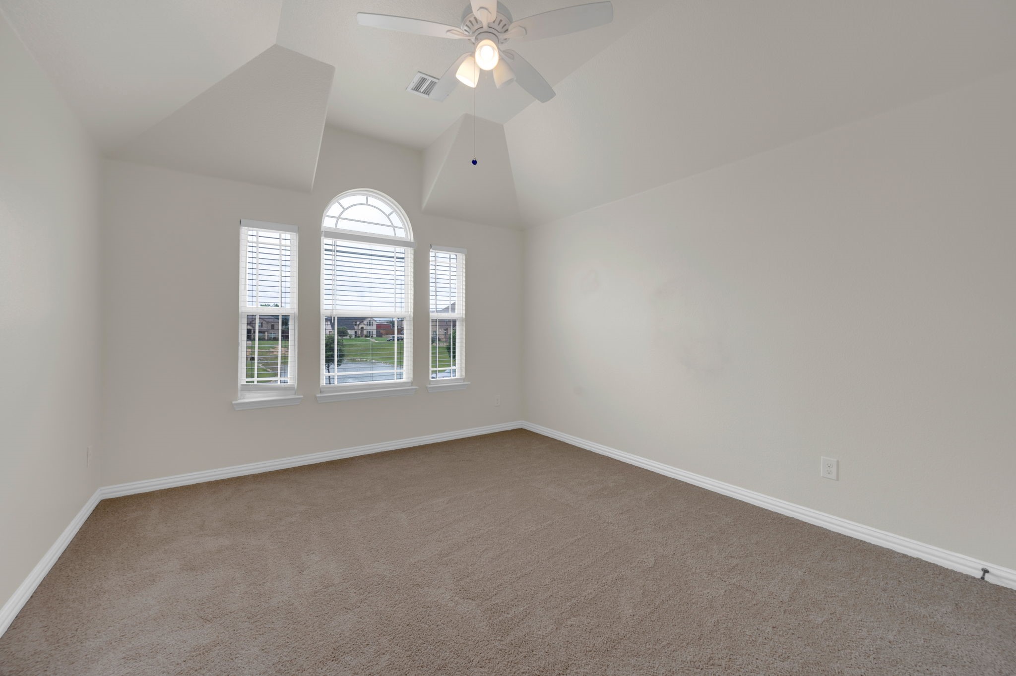 1611 Montelena Avenue Kennedale TX 76060