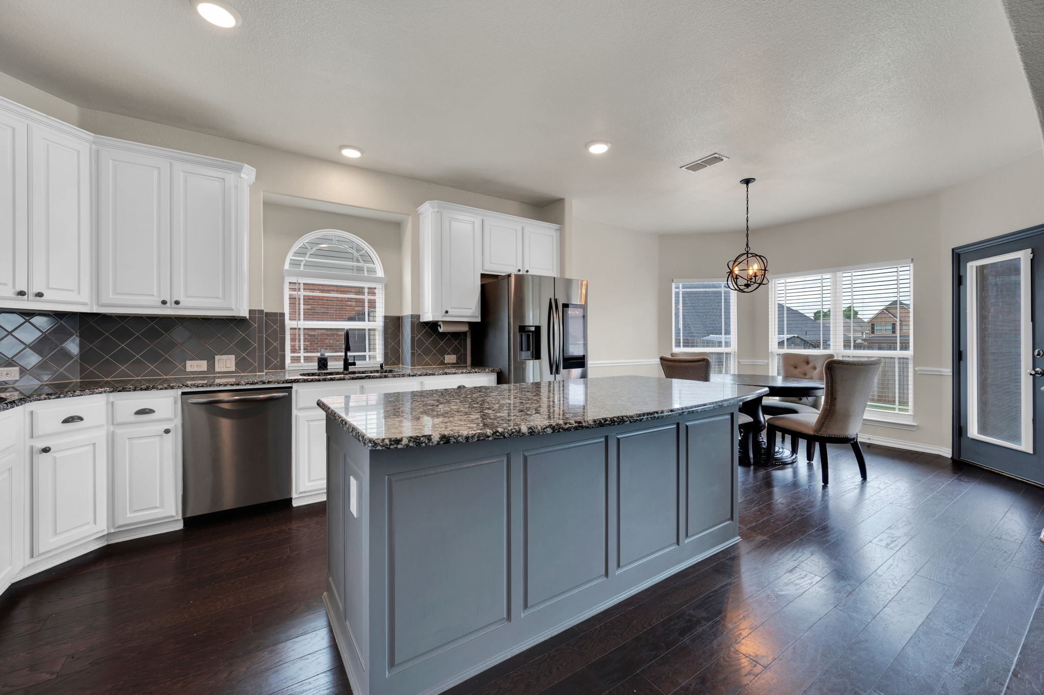 1611 Montelena Avenue Kennedale TX 76060