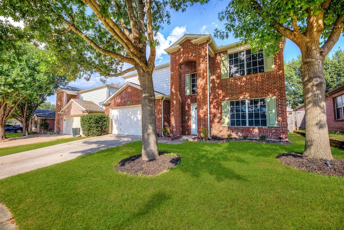 1229 Cheyenne Court Saginaw TX 76131