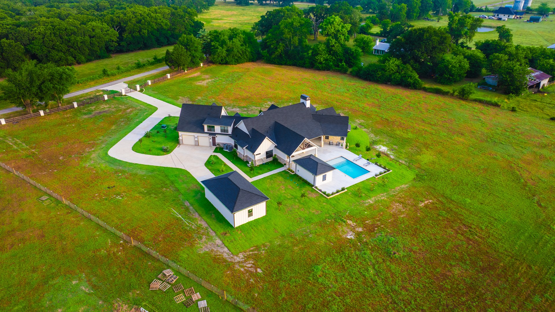 628 Vz Cr 2147 Wills Point TX 75169