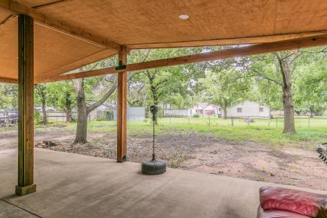 904 Sherman Street Tioga TX 76271