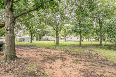 904 Sherman Street Tioga TX 76271