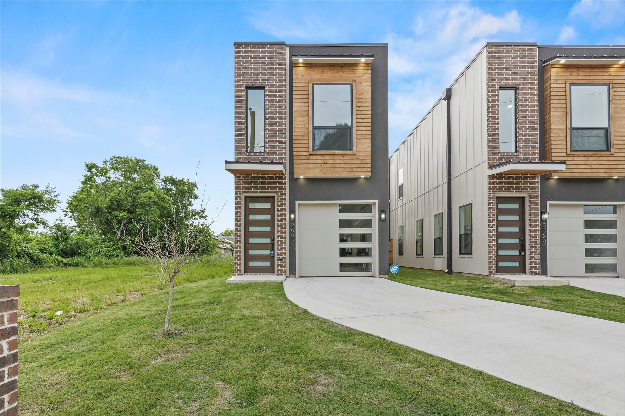 2527 Pennsylvania Avenue Dallas TX 75215