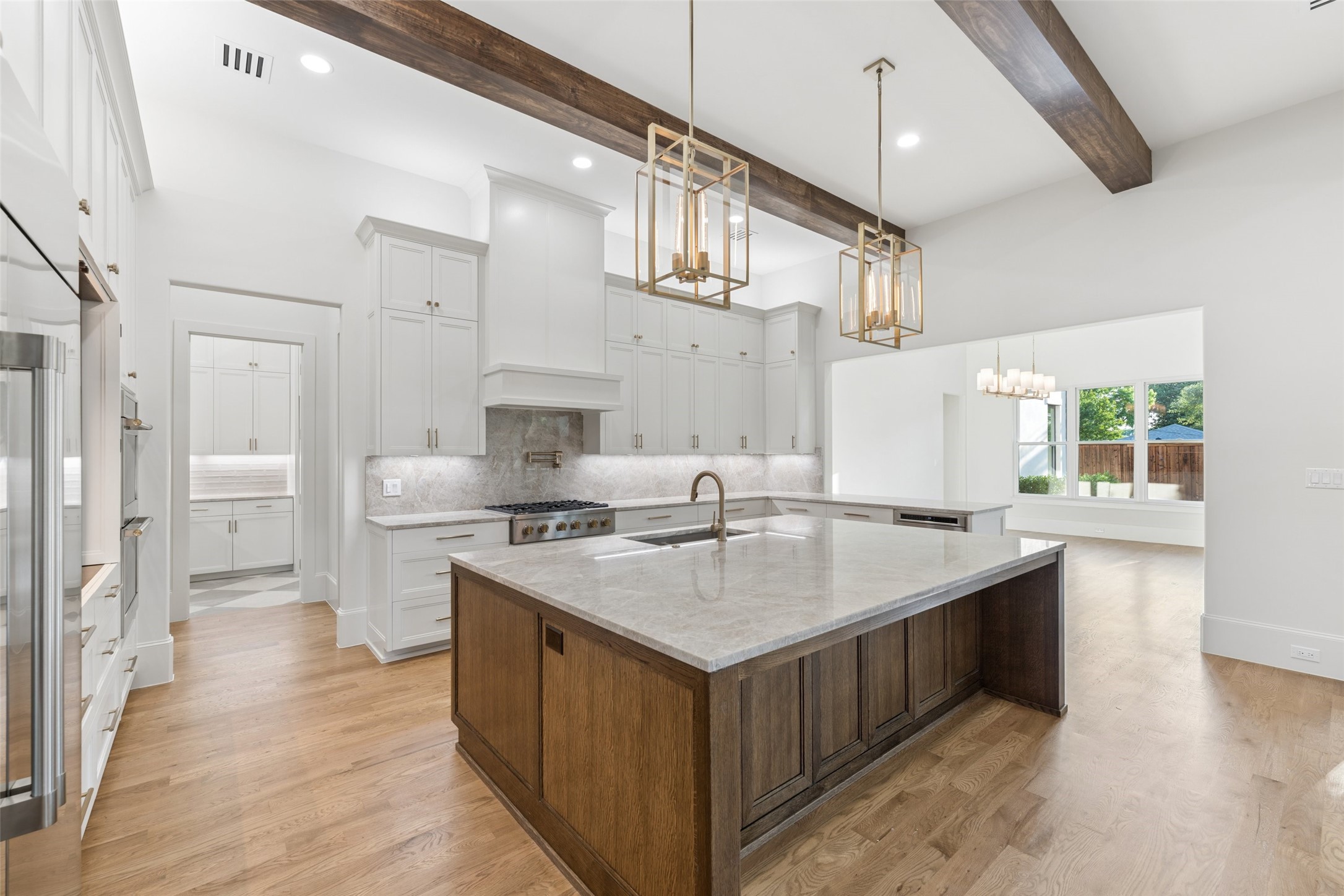 9939 Ontario Lane Dallas TX 75220