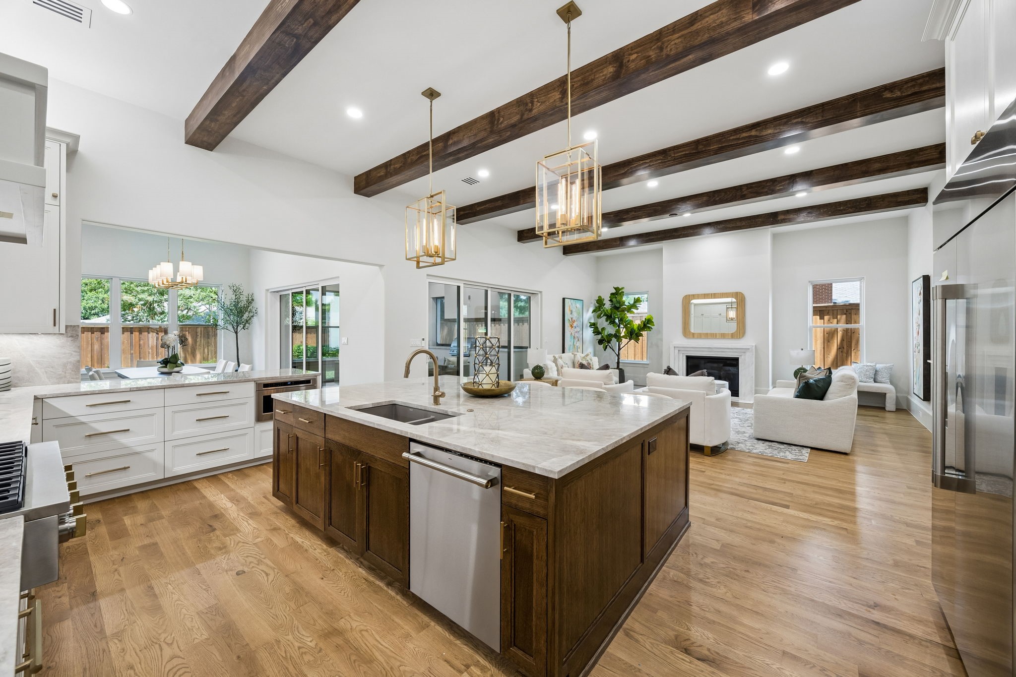 9939 Ontario Lane Dallas TX 75220