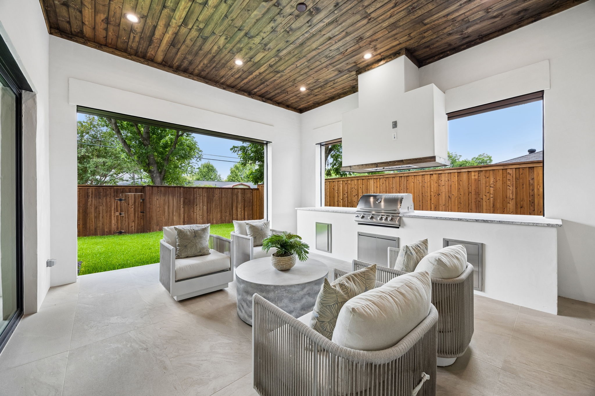 9939 Ontario Lane Dallas TX 75220
