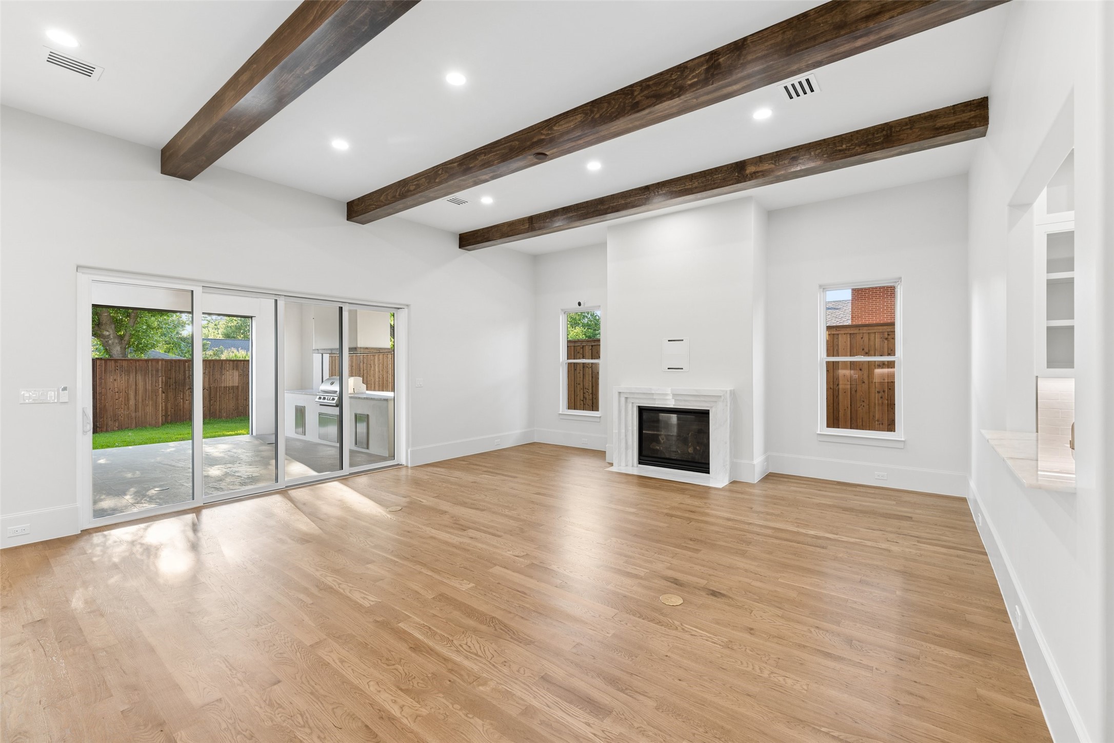 9939 Ontario Lane Dallas TX 75220