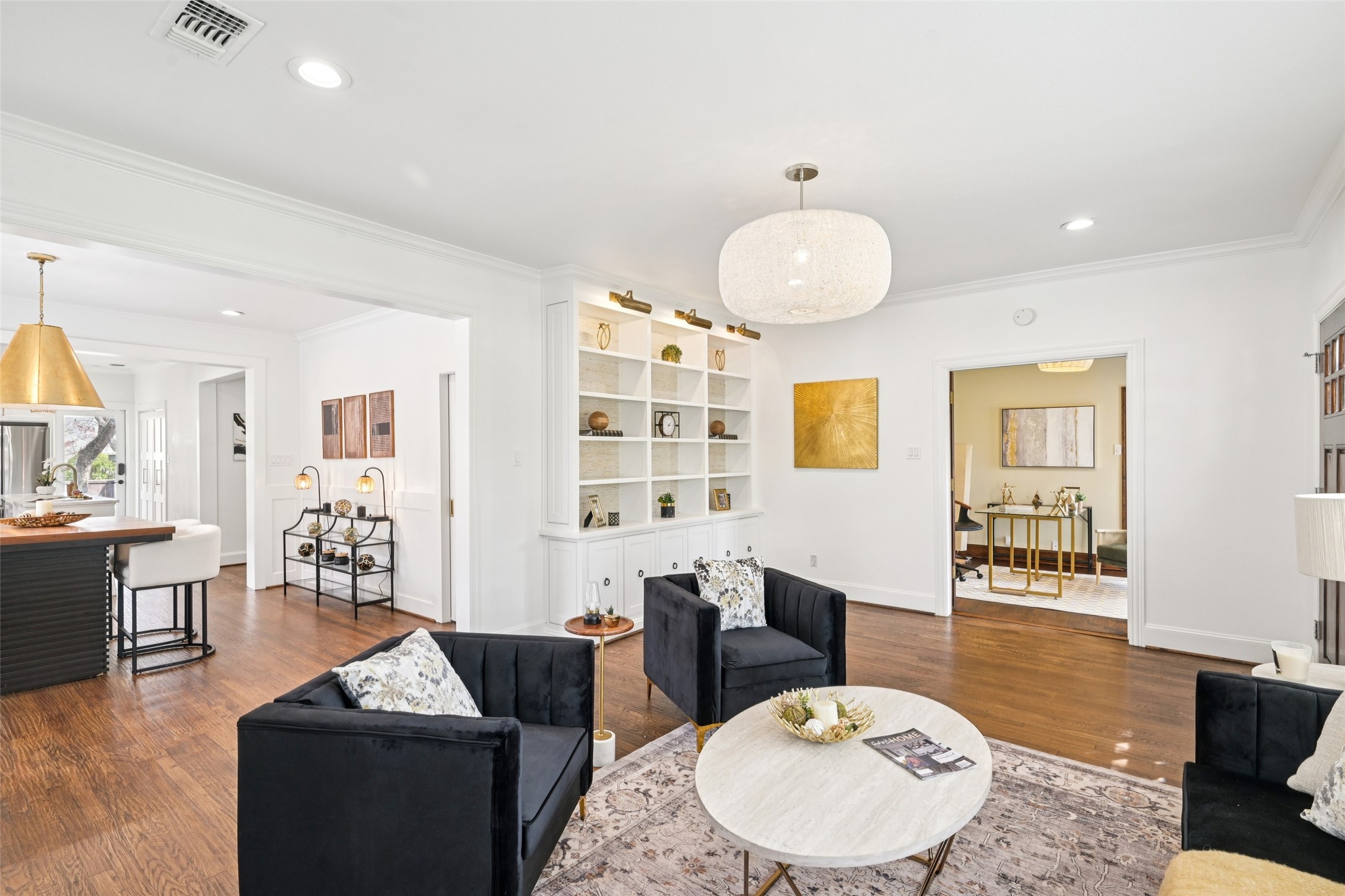 610 Clermont Avenue Dallas TX 75223