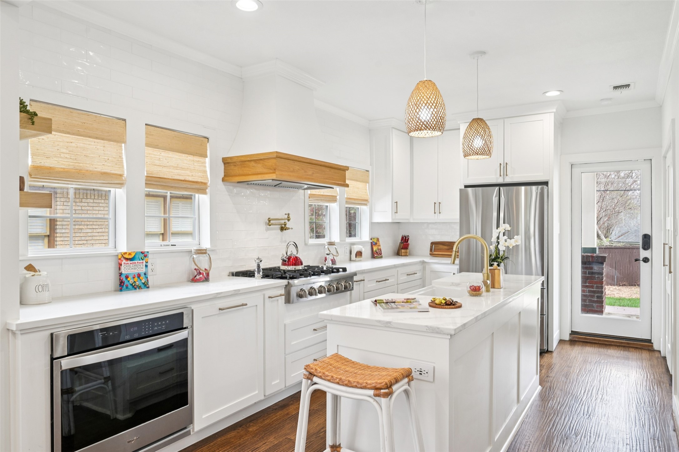 610 Clermont Avenue Dallas TX 75223