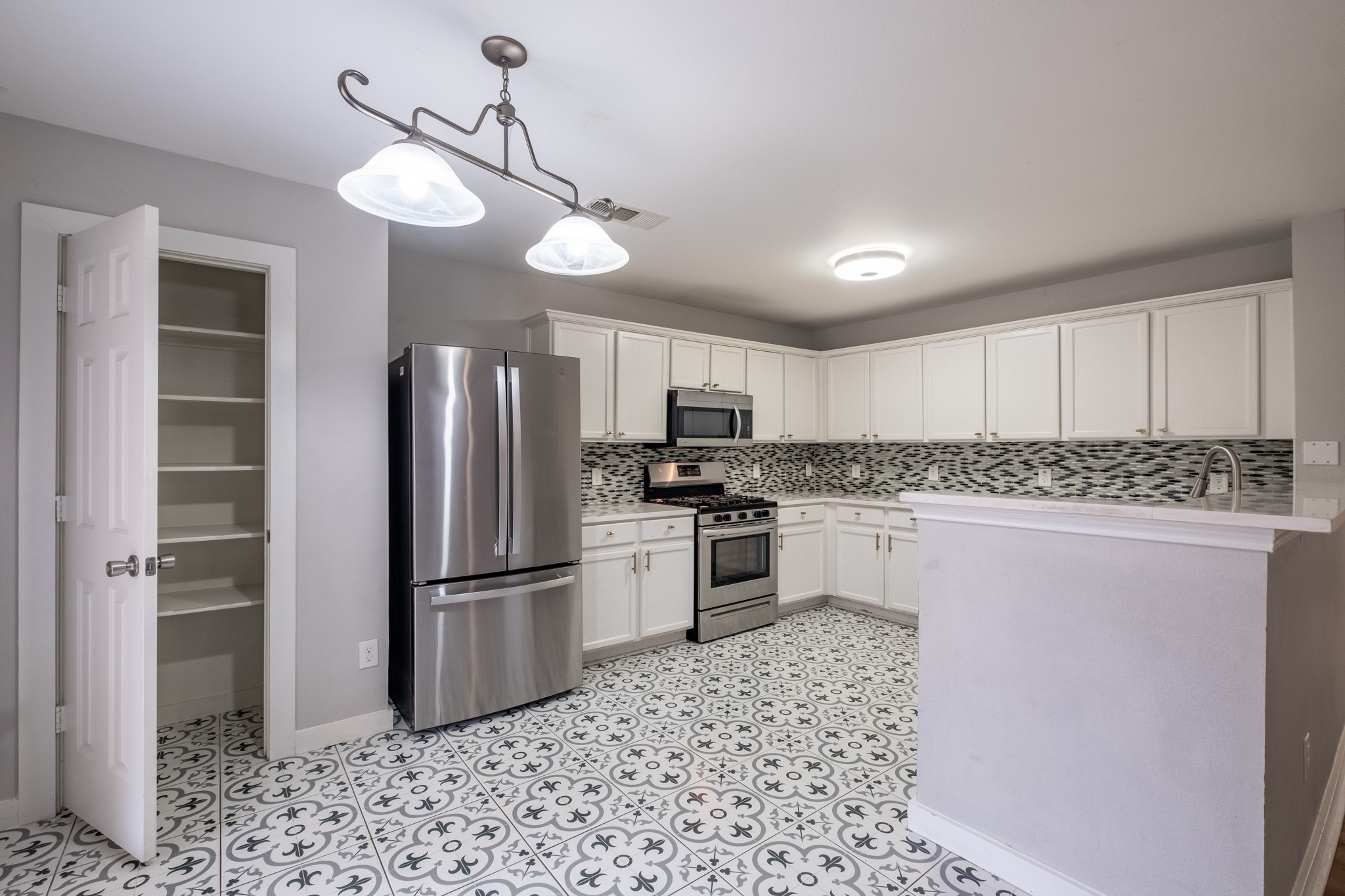 6720 Geyser Trail Watauga TX 76137