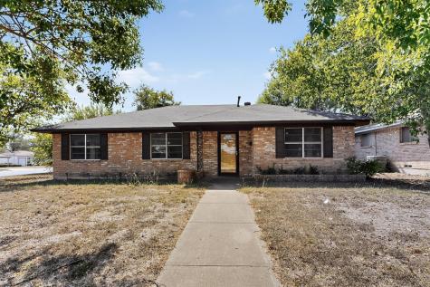 702 Rea Avenue Lancaster TX 75146