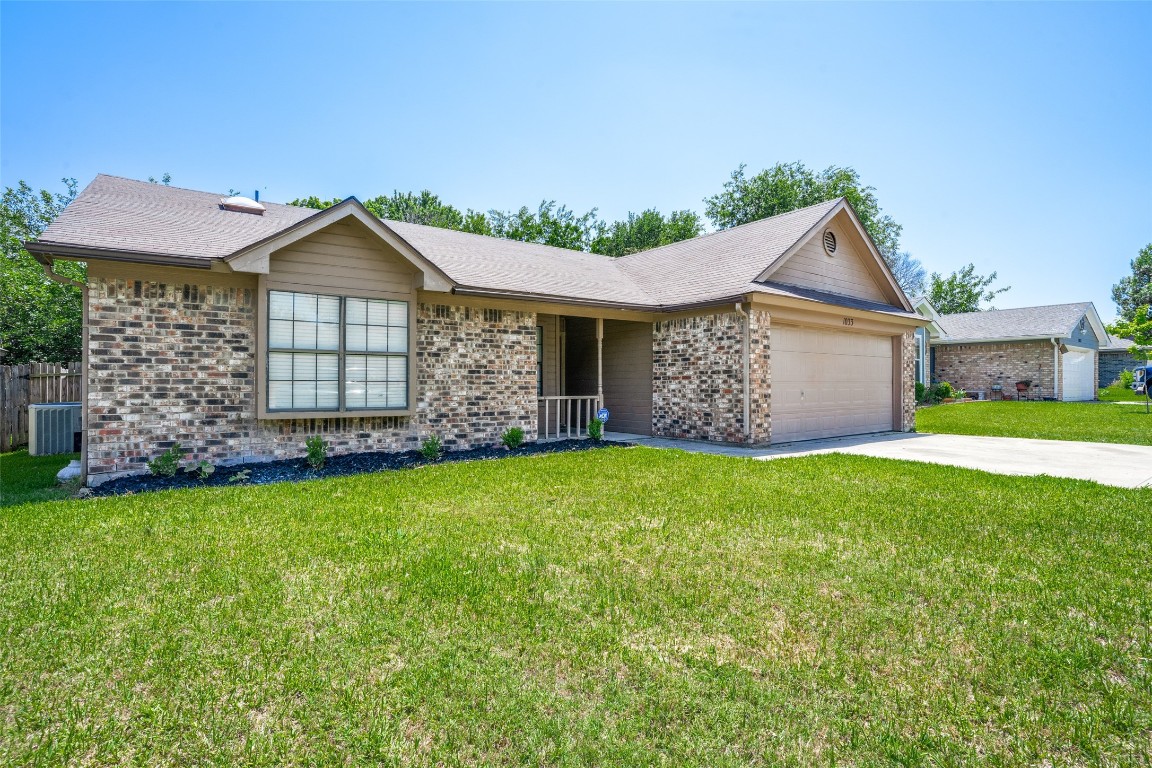 1033 Green Ridge Terrace Saginaw TX 76179