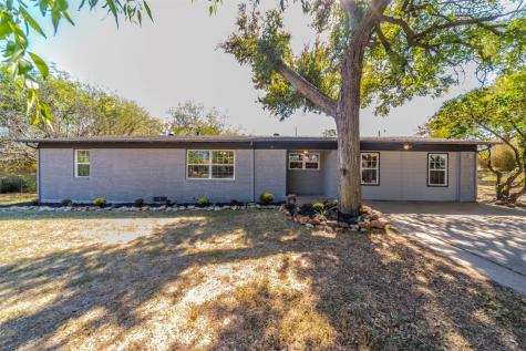 1443 W Ball Street Weatherford TX 76086