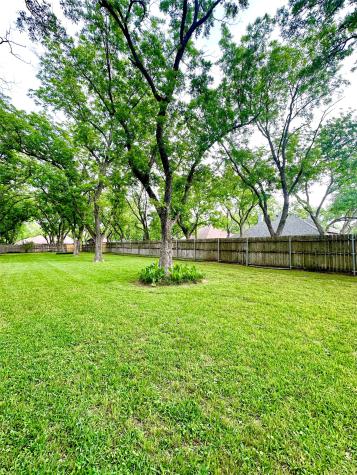 8803 Hampton South Court Granbury TX 76049