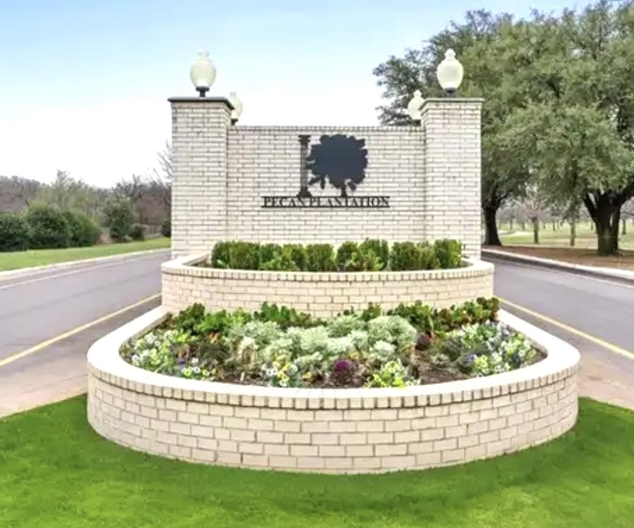 8803 Hampton South Court Granbury TX 76049