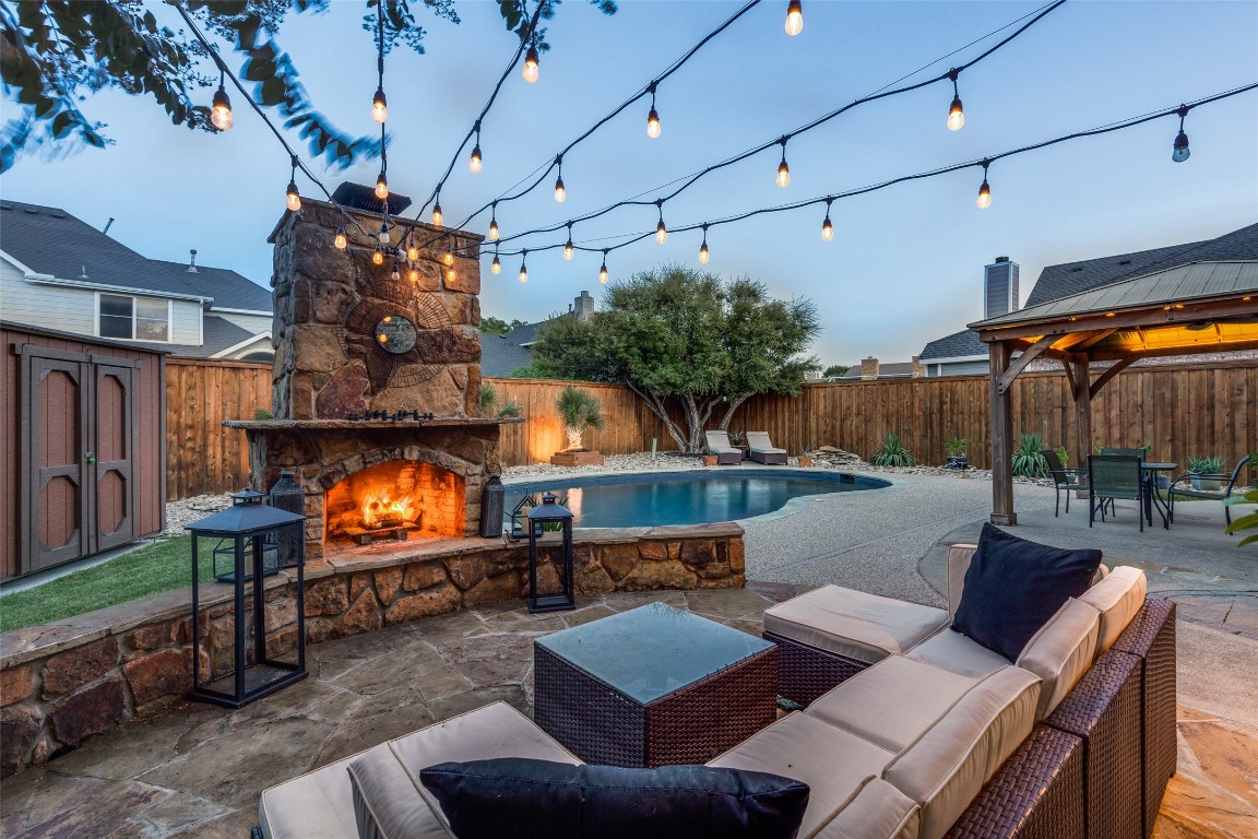 5704 Courtney Circle Haltom City TX 76137