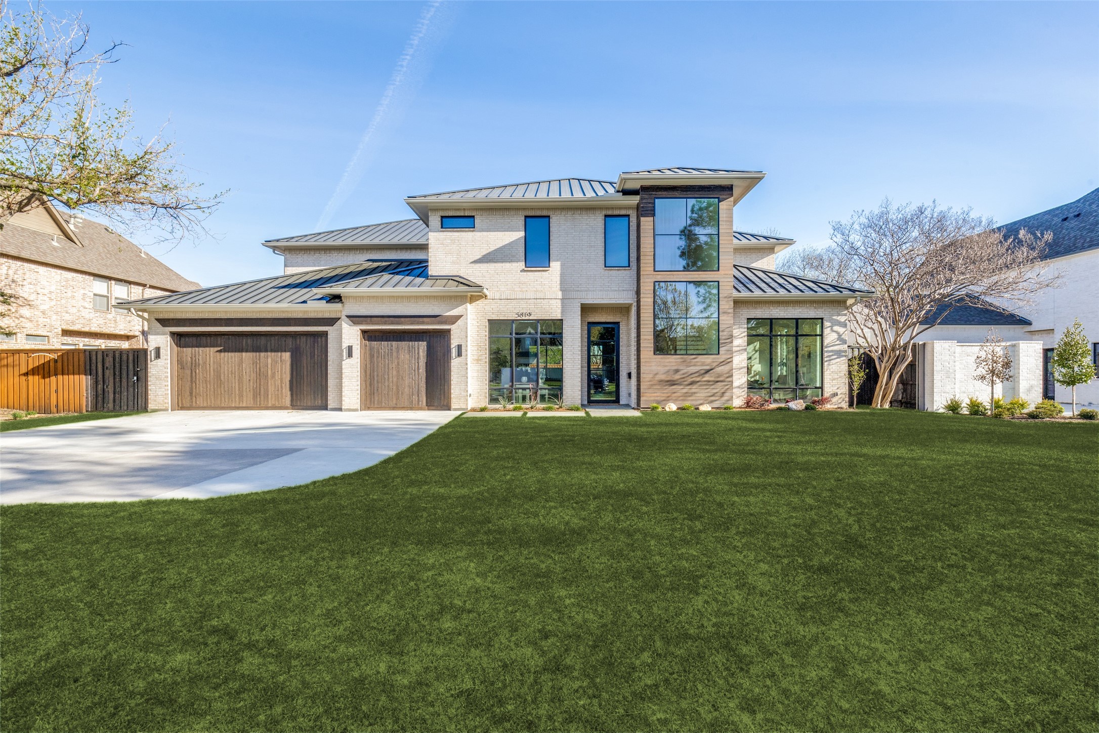 5819 Del Roy Dallas TX 75230