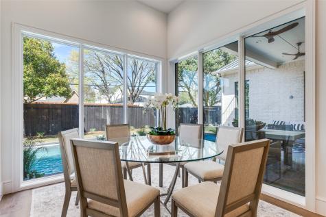 5819 Del Roy Dallas TX 75230