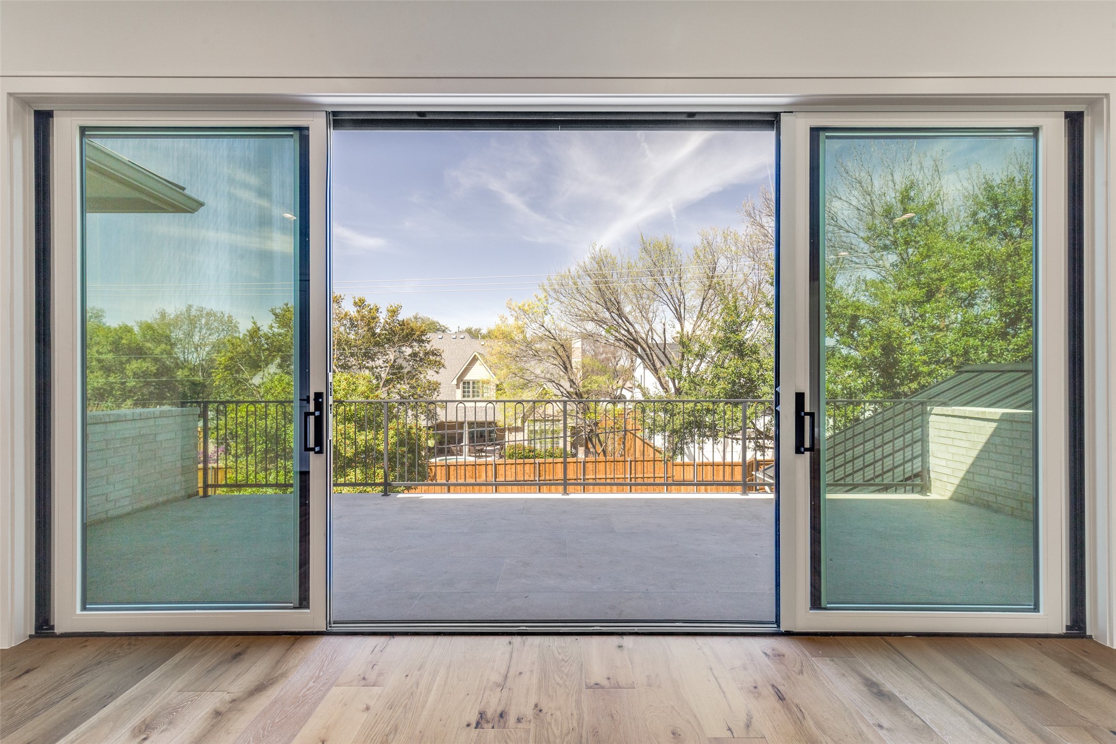 5819 Del Roy Dallas TX 75230