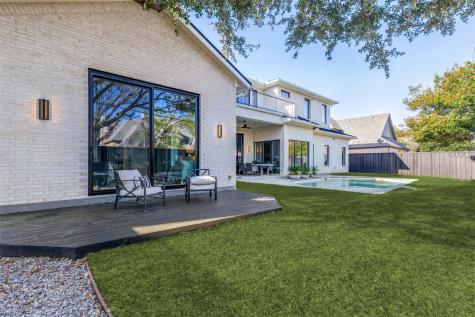 5819 Del Roy Dallas TX 75230