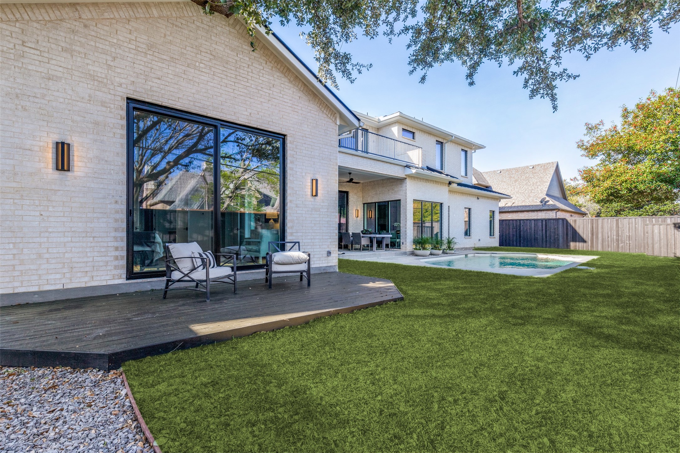 5819 Del Roy Dallas TX 75230