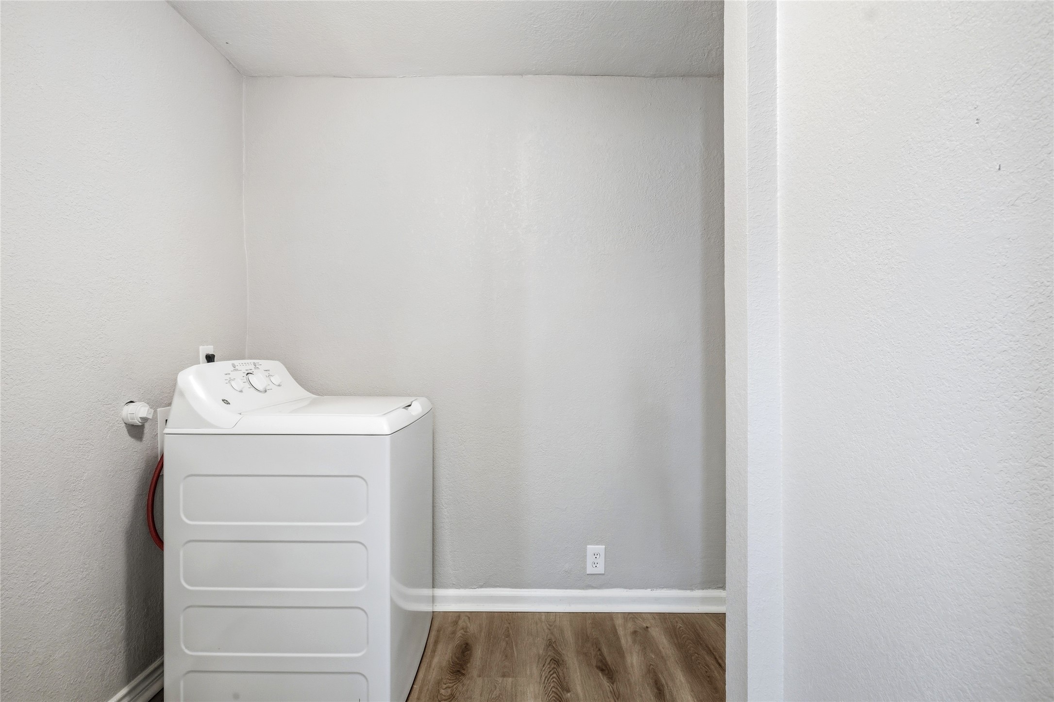 8328 Campanella Drive Dallas TX 75243
