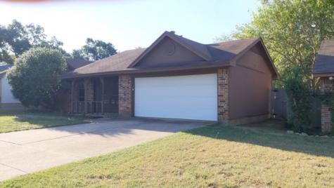 2418 Homewood Trail Arlington TX 76015