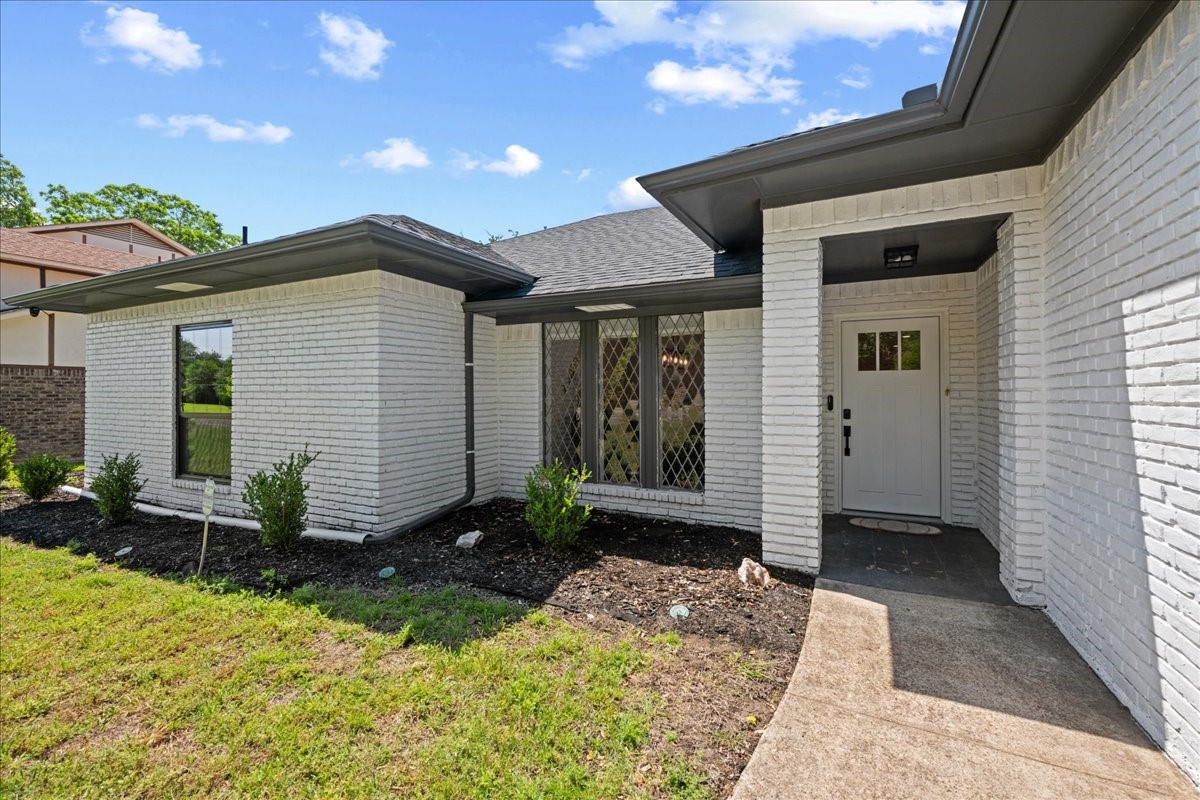 5856 Winding Woods Trail Dallas TX 75227