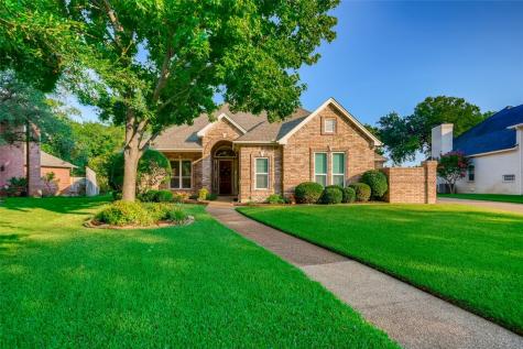 4705 Greenway Court North Richland Hills TX 76180