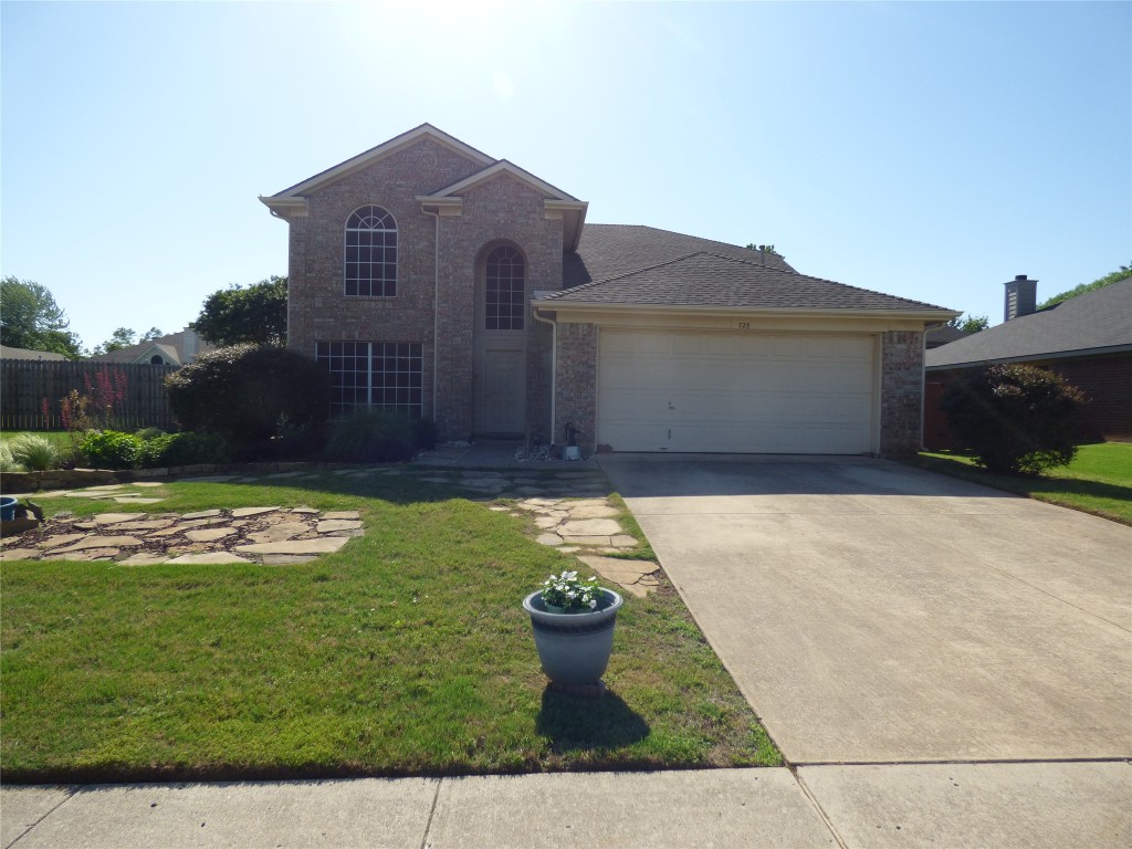 725 Black Walnut Drive Lake Dallas TX 75065